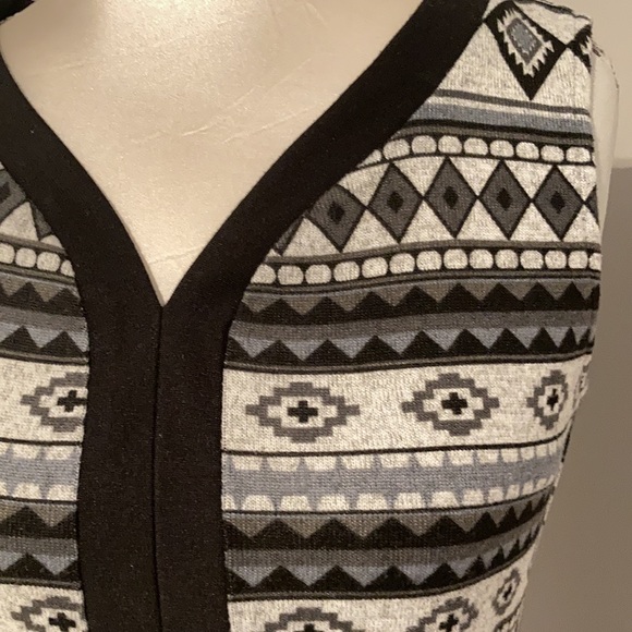 STYLE FAX Dress Medium - Picture 2 of 8